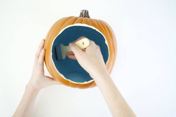 Making a Pumpkin Diorama // Curbly.com