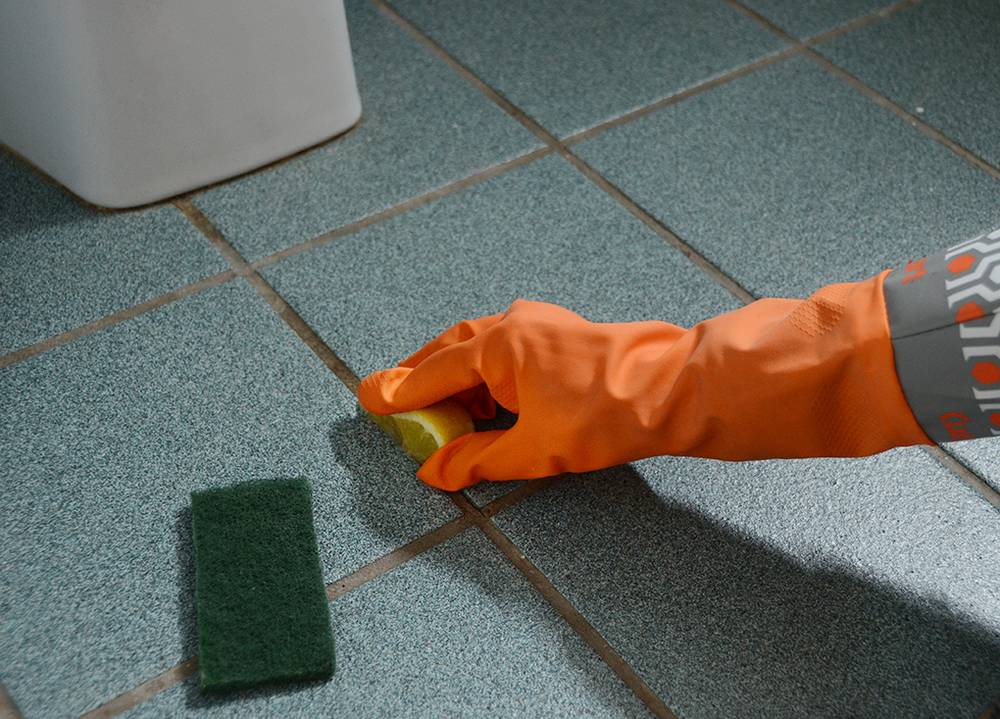 lemon juice on grout