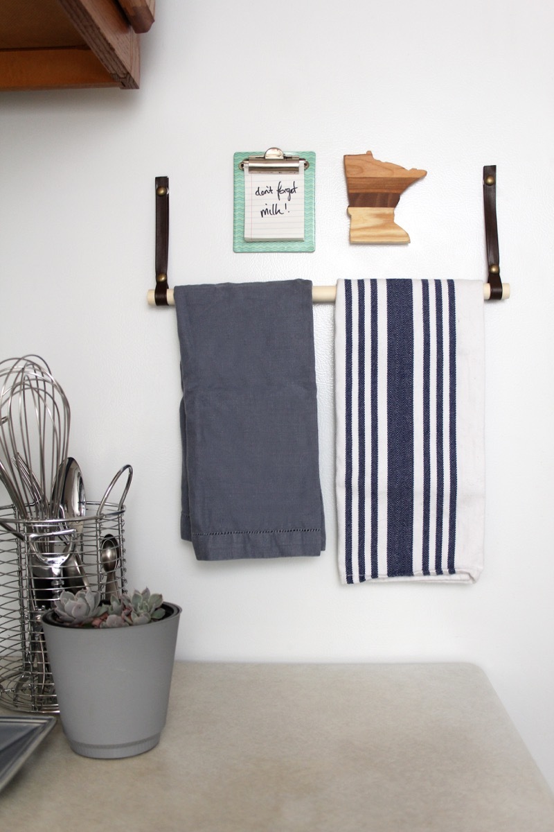 Make this minimal magnetic towel bar